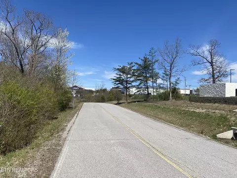 APT 10 Hwy 127 North, Crossville, TN 38555