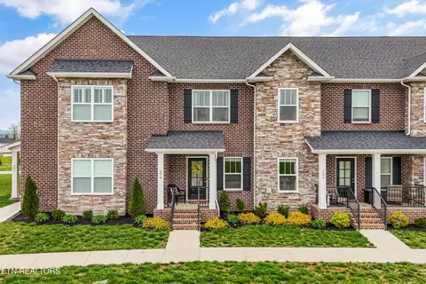290 Broadberry Ave, Oak Ridge, TN 37830