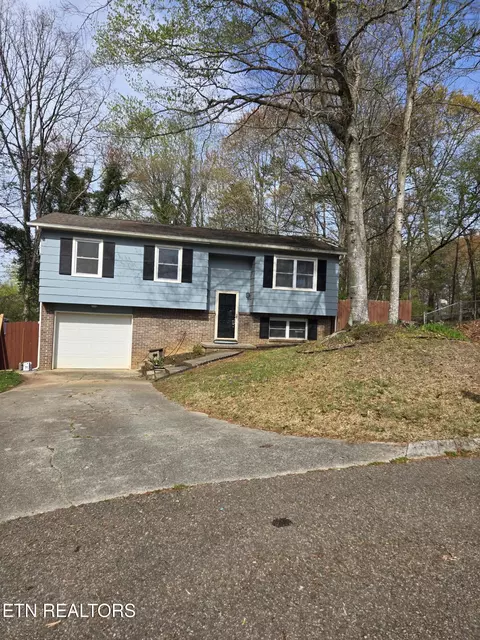 5409 Avebury Ln, Knoxville, TN 37921