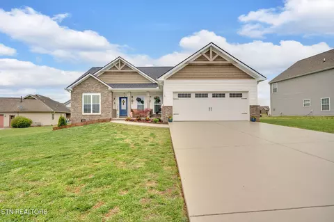 2833 Alden Glenn Ct, Sevierville, TN 37876