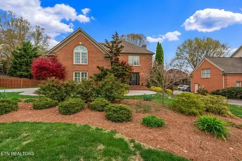 625 Sedgley Dr, Knoxville, TN 37922