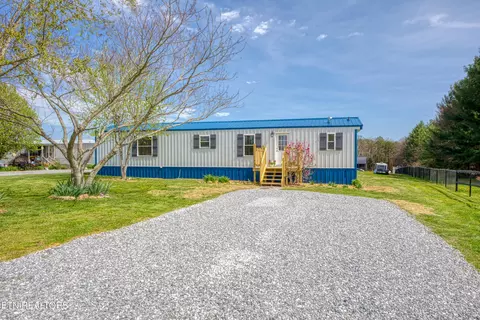 150 E Wells Hill Ln, Bulls Gap, TN 37711
