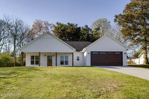 716 Cedar Springs Rd, Athens, TN 37303