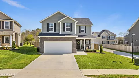 6000 Honeycrisp Rd, Knoxville, TN 37931