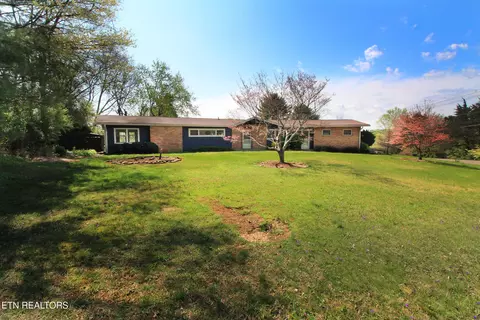 6148 Kirbury Ln, Knoxville, TN 37909