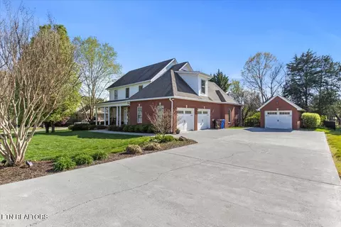 1823 Clingman View Dr, Alcoa, TN 37701