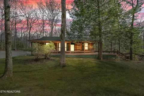 441 Walker Hollow Dr, Monterey, TN 38574