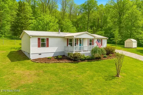 179 Berry Dr, Mooresburg, TN 37811