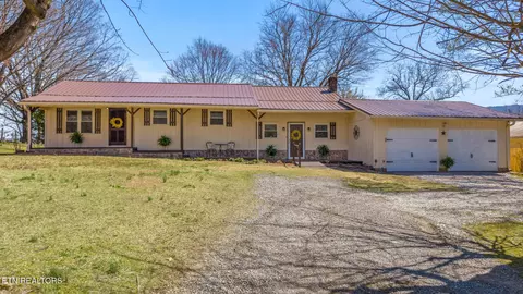 158 County Road 899, Etowah, TN 37331