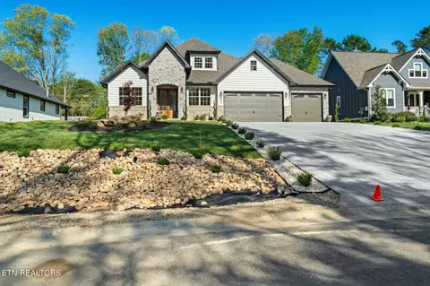 204 Atoka Pl, Loudon, TN 37774