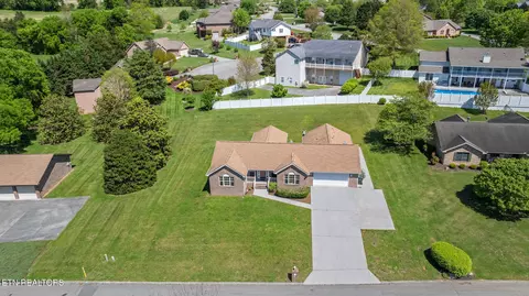 2497 Shaconage Tr, Sevierville, TN 37876