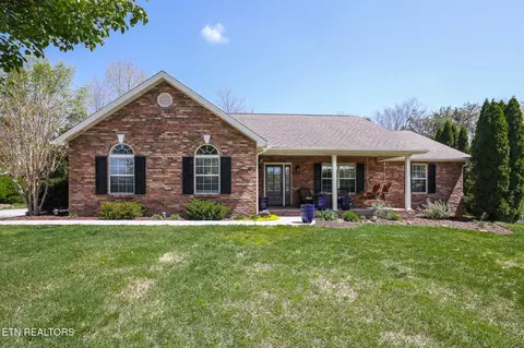 780 Gateway Ln, Seymour, TN 37865