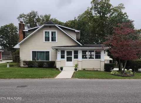 205 N N Main St, Oneida, TN 37841