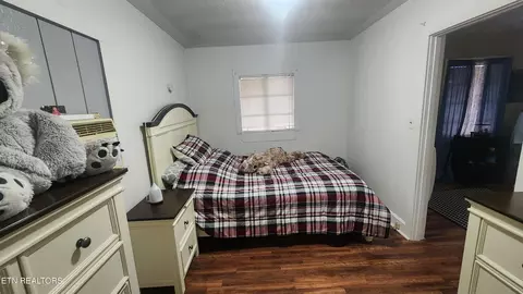 Bedroom - 205 N N Main St, Oneida, TN 37841 photo 6 of 6