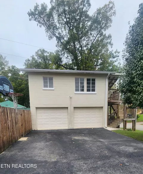 Other - 205 N N Main St, Oneida, TN 37841 photo 4 of 16