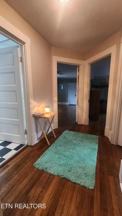 Entry Way - 205 N N Main St, Oneida, TN 37841 photo 3 of 4