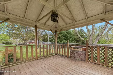 Exterior - 6116 Mcneely Rd, Corryton, TN 37721 photo 13 of 20