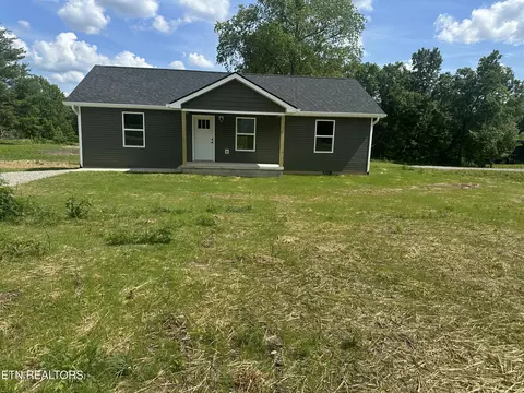 2767 Banner Springs Rd, Jamestown, TN 38556