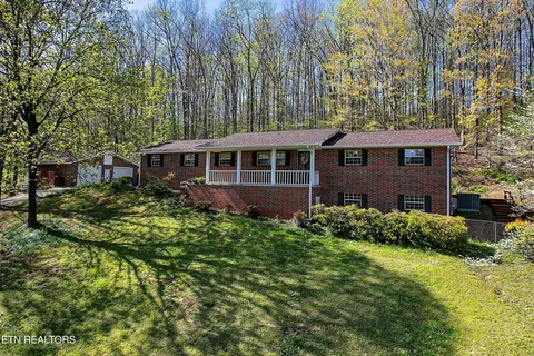 1113 Buckthorn Dr #2, Knoxville, TN 37912