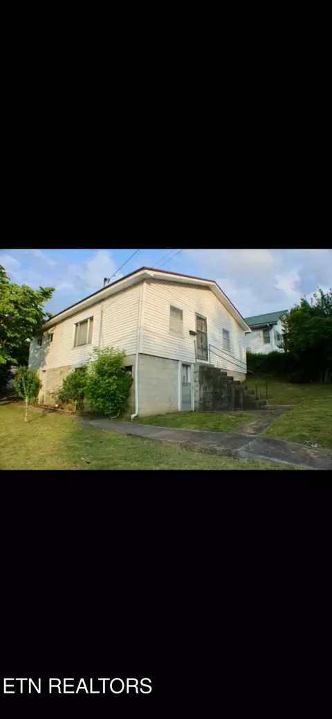 703 School Rd, Cumberland, KY 40823