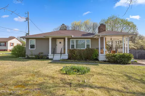 5500 Ridgefield Rd, Knoxville, TN 37912