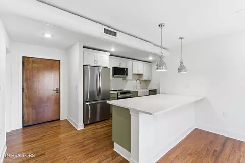 2724 East Magnolia Avenue #102, Knoxville, TN 37914