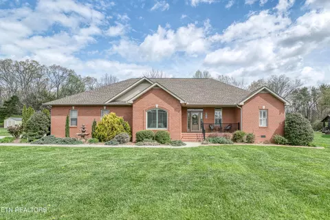 1051 Heathwood West Dr, Cookeville, TN 38506