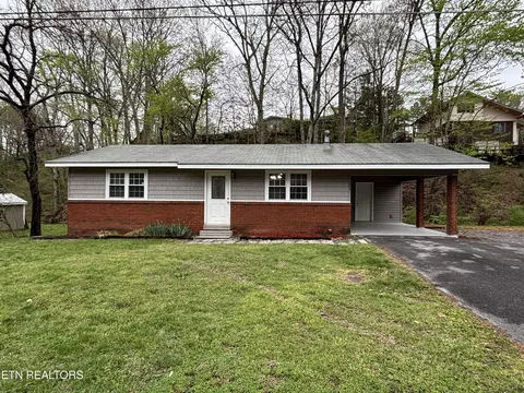 1004 Murphy Rd, Sevierville, TN 37862
