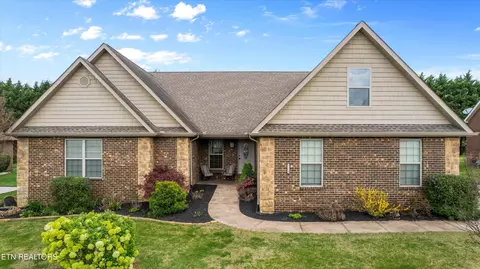 1124 Linford Cir, Alcoa, TN 37701