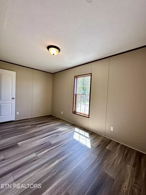 Bedroom - 146 Barnett Bridge Rd, Lancing, TN 37770 photo 4 of 4