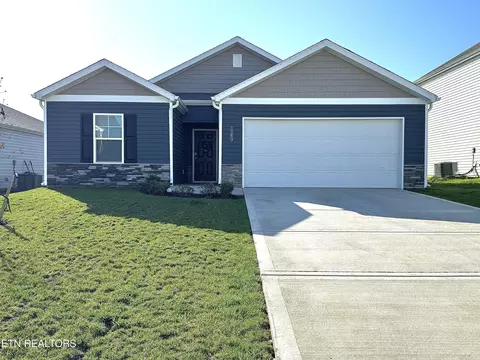 1260 Cherry Grv, Greeneville, TN 37745