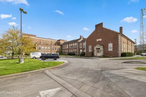 140 E Glenwood Ave #201, Knoxville, TN 37917