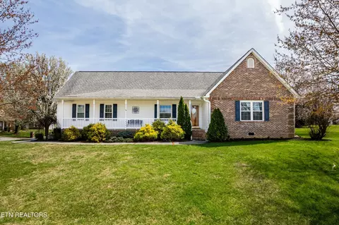 1434 Crestridge Dr, Maryville, TN 37804