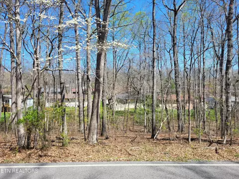 131 Ivy Brook Ln, Crossville, TN 38558