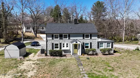 44 W Norris Rd, Norris, TN 37828