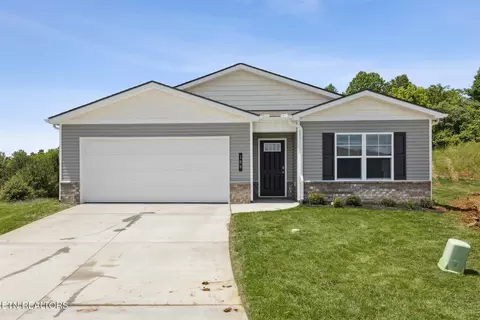 189 S Blissful Meadows Dr, Harriman, TN 37748