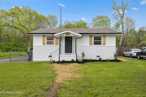 2538 Fair Dr, Knoxville, TN 37918