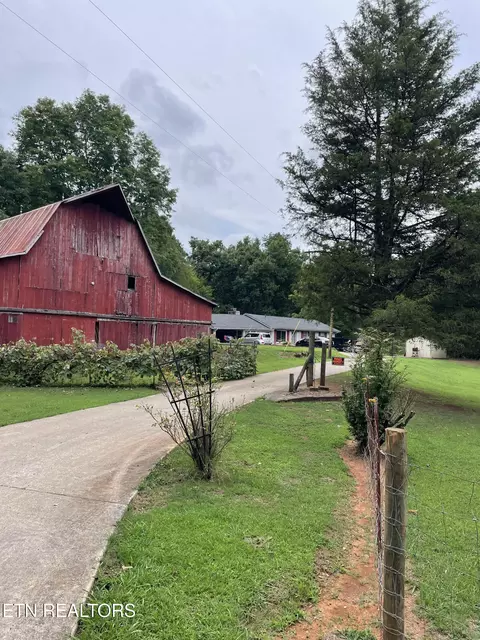 2973 County Road 739, Riceville, TN 37370