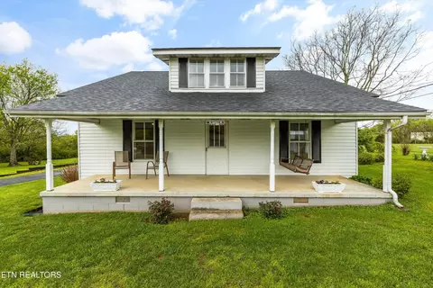 831 Binfield Rd, Maryville, TN 37801
