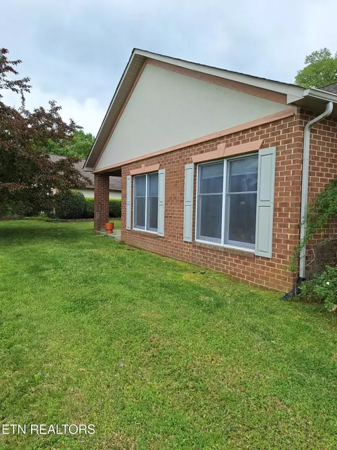 3004 Brentwood Ct, Kingston, TN 37763