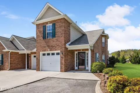 3703 Sean Grove Way, Knoxville, TN 37921
