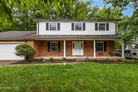 1104 Burning Tree Ln, Knoxville, TN 37923