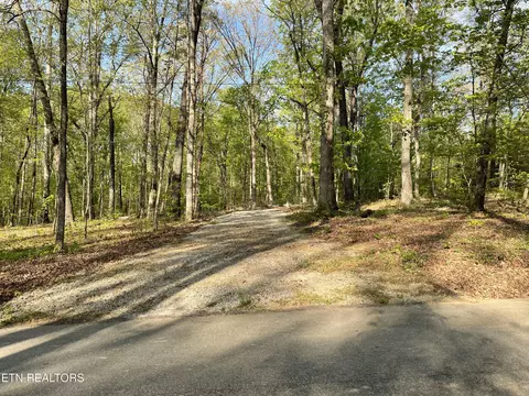 160 Badger Rd, Madisonville, TN 37354