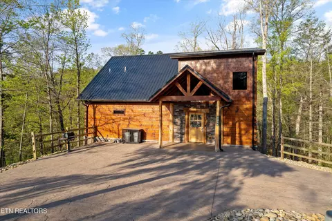 2311 Wild Heron Way, Sevierville, TN 37862