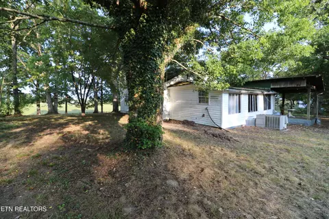 Undisclosed, Oneida, TN 37841 photo 11
