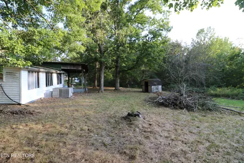 Undisclosed, Oneida, TN 37841 photo 16