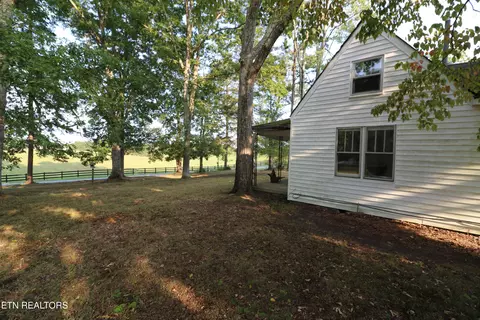 Undisclosed, Oneida, TN 37841 photo 14