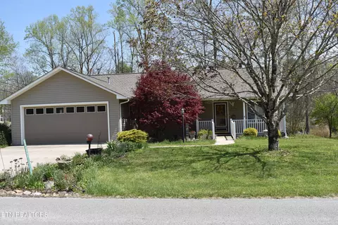 332 Yonside Dr, Sparta, TN 38583