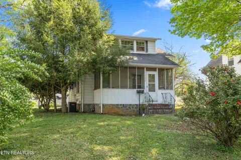 1456 Dalton St, Alcoa, TN 37701