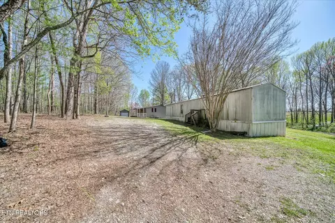 130 Ridge Rd, Lancing, TN 37770